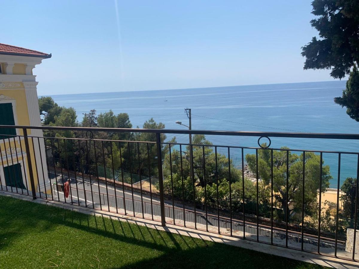 La Terrazza Nel Blu Apartment Imperia Exterior photo